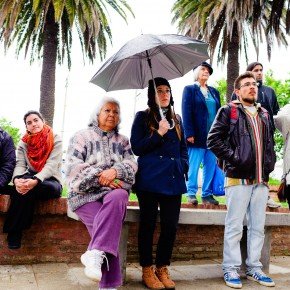 el público bajo la lluvia, grande!!!!/ Foto www.denisadonis.cl