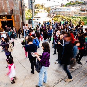 Público de Danzalborde en Cerro Cordillera / Foto Jorge Villa Moreno
